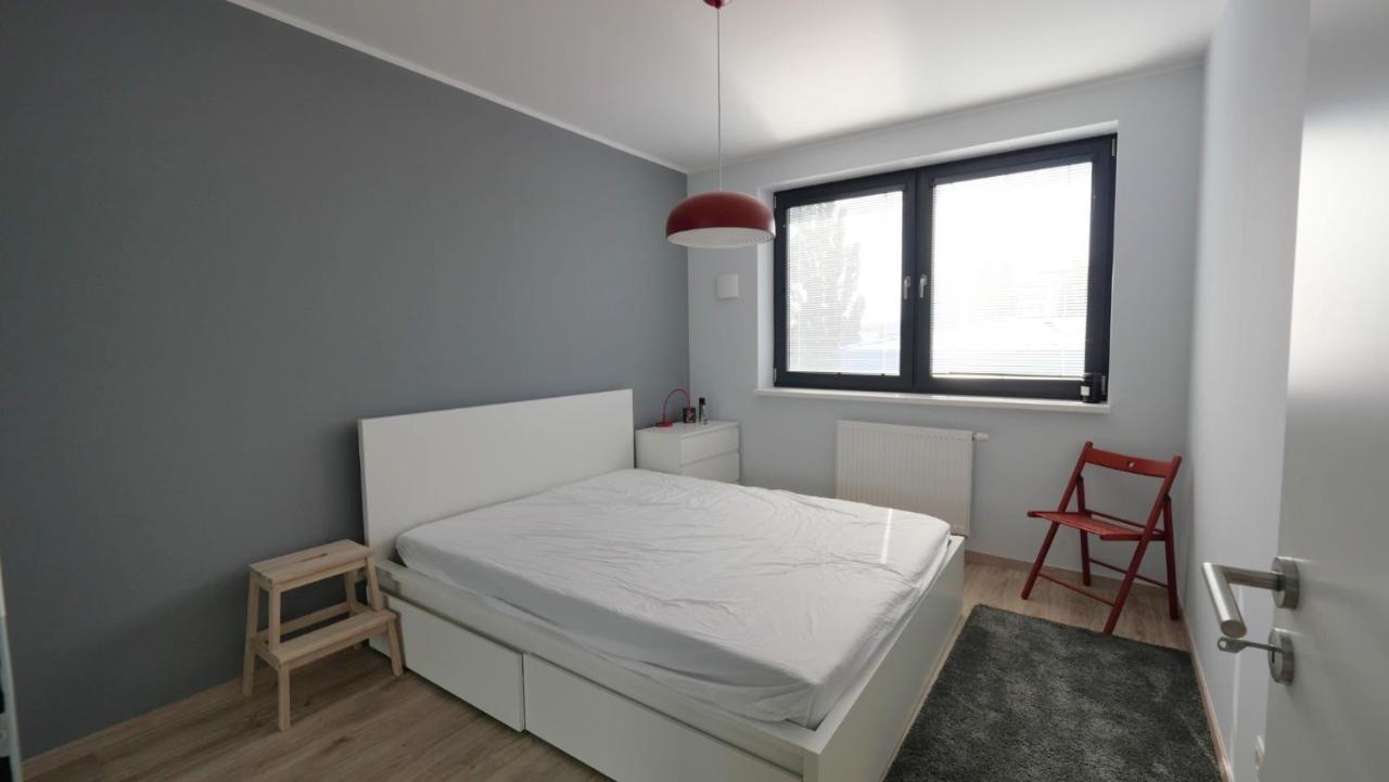 Air-Conditioned, 2 Room Apartment With Terrace Bratislava Dış mekan fotoğraf